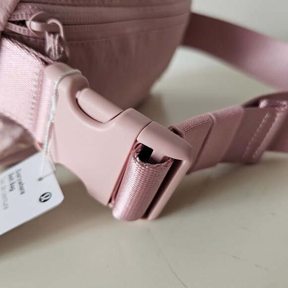 NWT LULULEMON PKHZ Pink Haze Everywhere Belt Shoulder Crossbody Bag 1L - Picture 6 of 13